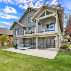 7BR Mountain View Home | Private Hot Tub | Lake & Resort Proximity | Sleeps 16