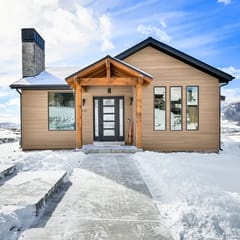 3BR Mountain View Cabin | Private Hot Tub & Fire Pit | Lake & Resort Proximity | Sleeps 6