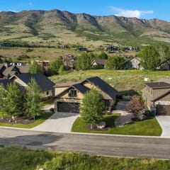 4BR Mountain View Home | Hot Tub | Sleeps 8