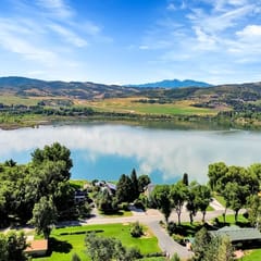 Courtyard Hot Tub Condo Near Ski Resorts & Golf