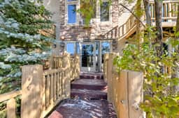 Courtyard Hot Tub Condo Near Ski Resorts & Golf - Image 4