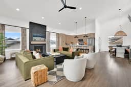 Eden House: Ski Retreat w/ Hot Tub & Views - Image 2