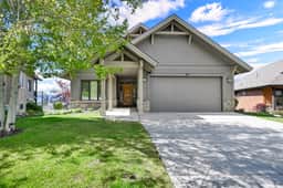 Mountain Escape w/ Valley Views & Private Hot Tub - Image 2