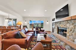 Mountain Escape w/ Valley Views & Private Hot Tub - Image 3