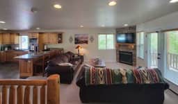 Eden Mountain Condo: Pool, Hot Tub & Fast WiFi - Image 5
