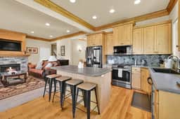 Pet-Friendly Luxury House w/ Hot Tub & Game Room - Image 5