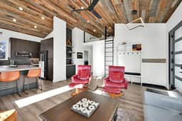 Eden Mountain Cabin: Hot Tub & Stunning Views Retreat - Image 5