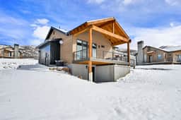 Ogden Valley Cabin w/ Hot Tub & Mountain Views - Image 4