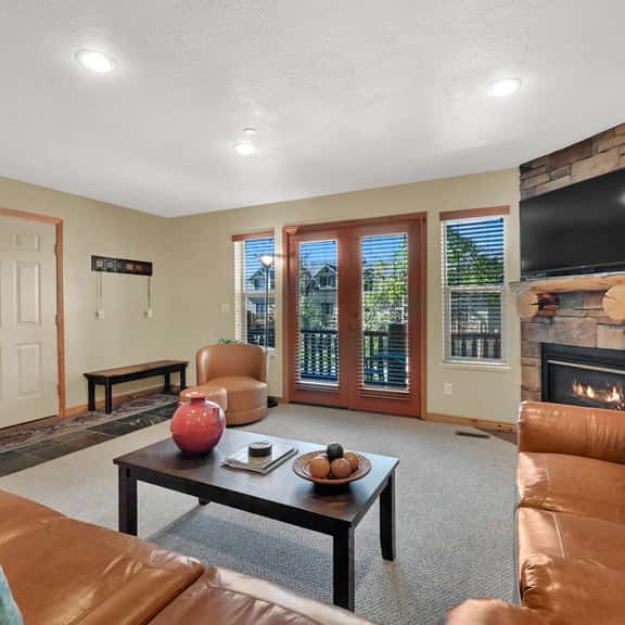 2BR Mountain View Condo | Community Pool, Hot Tub & Sauna Access | Lake & Resort Proximity | Sleeps 6 - Image 1