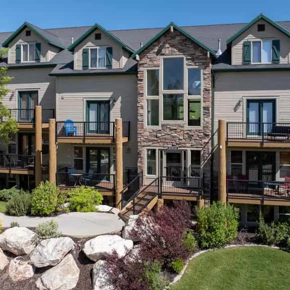 3BR Mountain View Condo | Community Pool, Hot Tub & Sauna Access | Lake & Resort Proximity | Sleeps 6 - Image 1