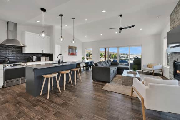 Mountain View Family Retreat w/ Hot Tub & Ski Access - Image 5