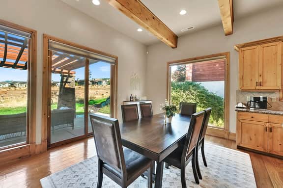 Ski & Golf Retreat w/ Stunning Mountain Views - Image 4