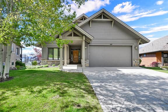 Mountain Escape w/ Valley Views & Private Hot Tub - Image 2
