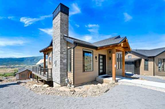 Mountain Views Eden Cabin w/ Hot Tub & Fireplace - Image 4