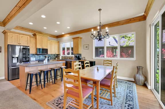 Pet-Friendly Luxury House w/ Hot Tub & Game Room - Image 3