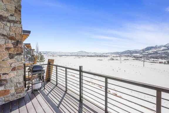 Luxury Townhome with Stunning Ogden Valley Views - Image 4