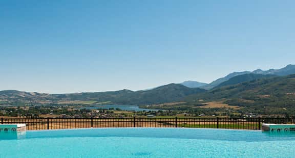 Luxury Townhome with Stunning Ogden Valley Views - Image 3