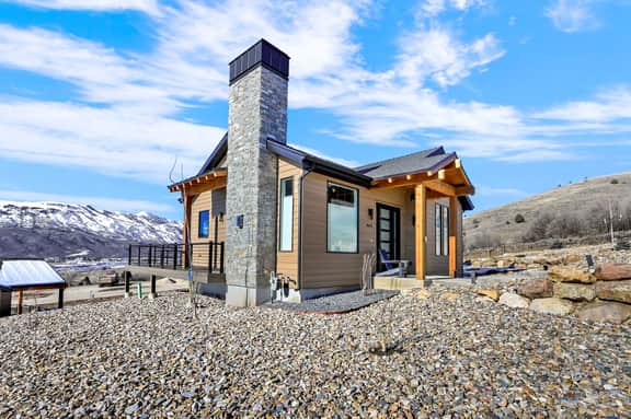 3BR Mountain View Condo | Private Hot Tub | Lake & Resort Proximity | Sleeps 6 - Image 2