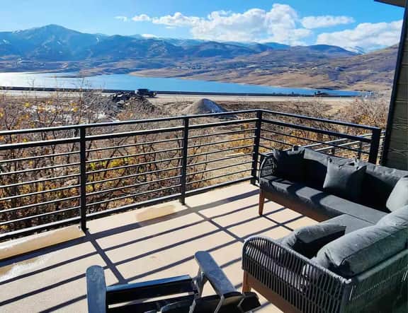 Lux Retreat Hot Tub, Pet-Friendly, Near Ski Resort - Image 2