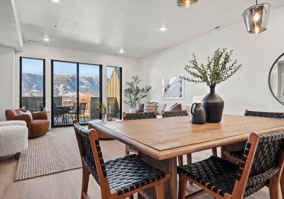 Mountain View Condo on Wolf Creek Golf Course - Image 1