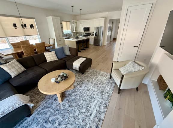 Mountain View Retreat w/ Hot Tub & Pool Access - Image 1