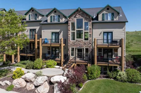 Eden Condo w/ Pool, Hot Tub & Mountain Views - Image 1
